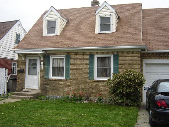 2nd image of 1028 W 25th St