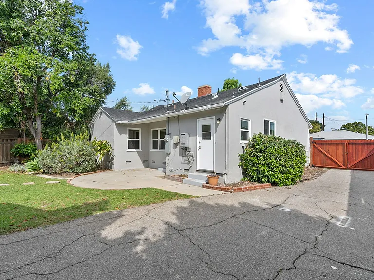 11414 Francis Pl — Photo 22