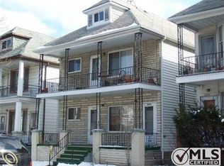 3076 Belmont St, Hamtramck, MI 48212