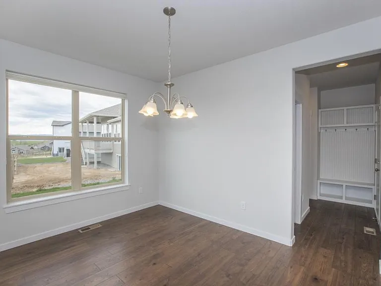 715 Lene Ln — Photo 28