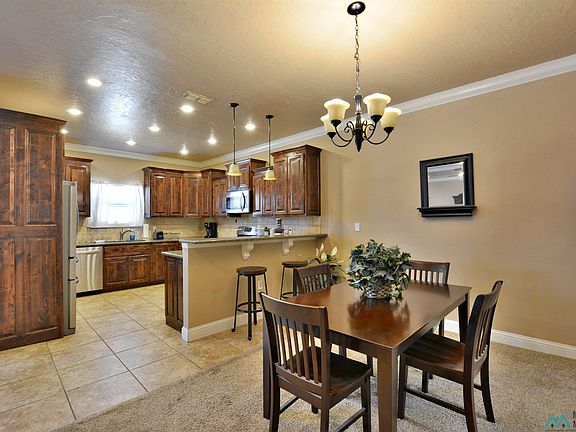 2nd image of 208 Almond Tree Ln