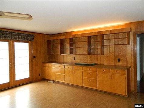 2nd image of 1005 Dogwood Ln