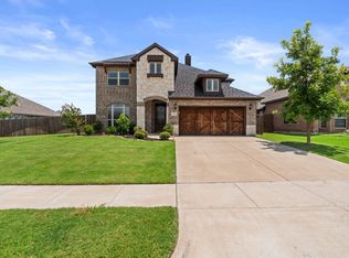 208 Arborside Dr, Waxahachie, TX 75165