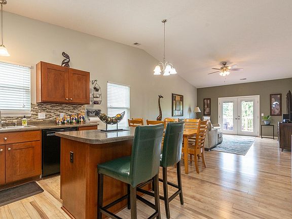 3rd image of 5761 W Daffodil Ct