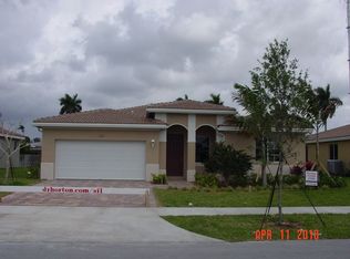 1371 NW 206th Ter, Miami Gardens, FL 33169