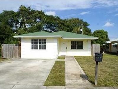716 SW 10th St, Dania Beach, FL, 33004
