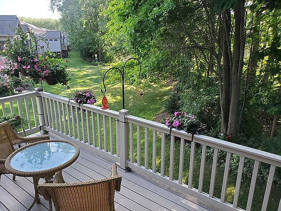 4th image of 4906 Barnsley Dr