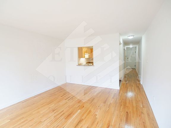 3rd image of 171 E 89th St APT 5a