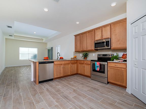 4th image of 109 Boxwood Ln