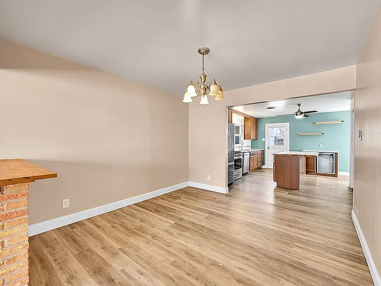 2317 De Soto Rd — Photo 14