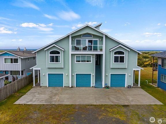 2nd image of 1029 S Sand Dune Avenue SW