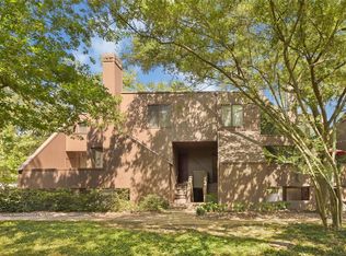 268 Litchfield Ln, Houston, TX 77024