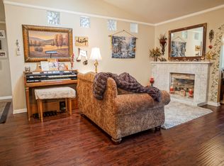 25658 Rancho Adobe Rd, Santa Clarita, CA 91355