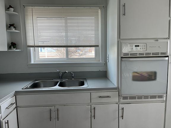 2nd image of 1117 Gard Pl APT 3
