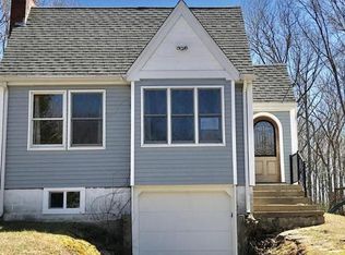 29 Avery Ln, Waterford, CT 06385