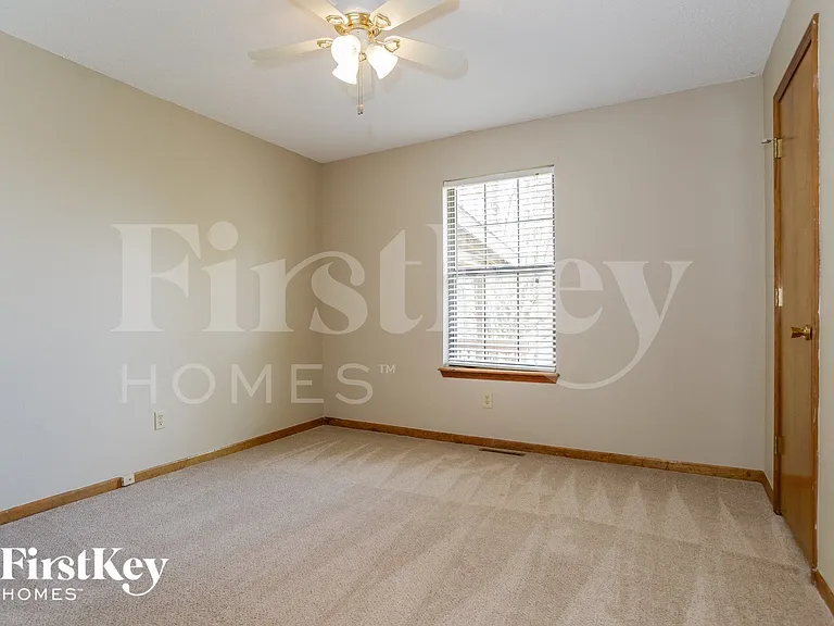 1004 SE Dover Dr — Photo 11