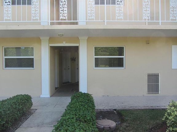 3rd image of 478 Tequesta Dr APT 113