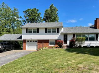 201 De Lee Dr, Kingsport, TN 37663