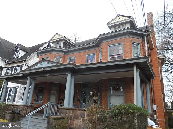 3rd image of 723 W State St #725