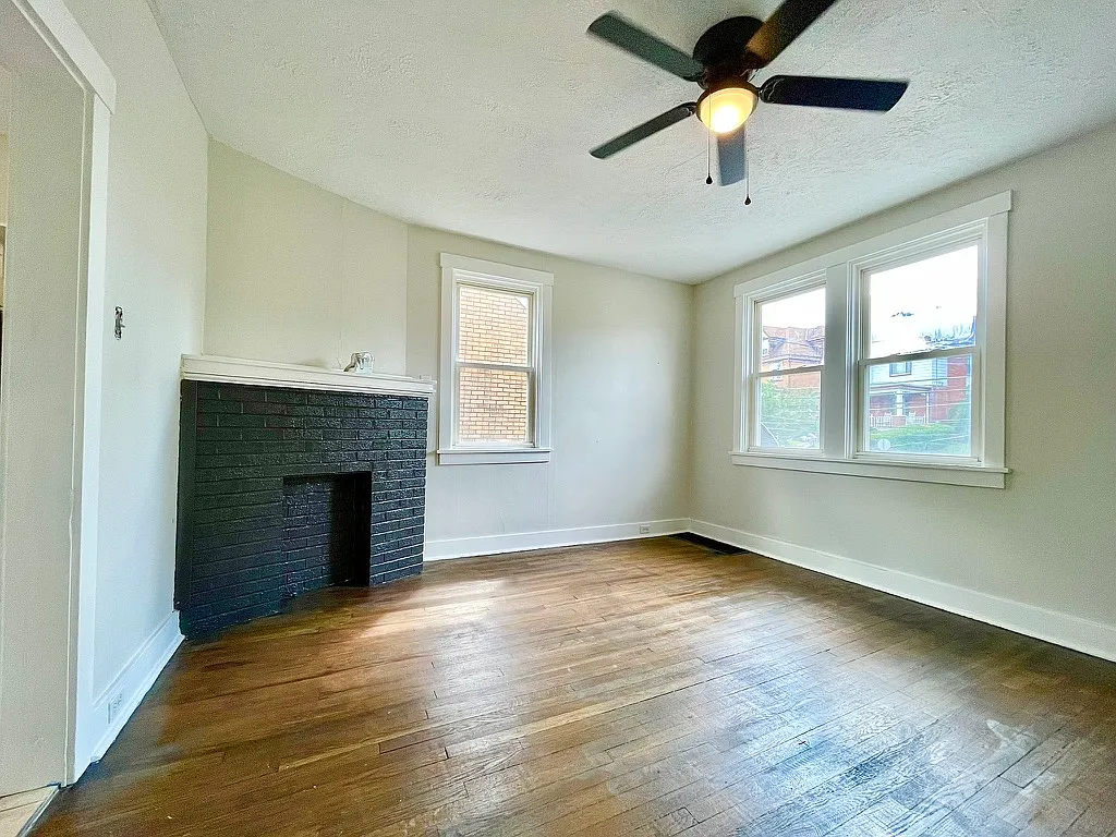 Building Photo - 126 Stewart Ave #B