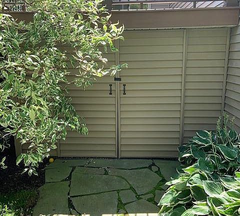 3rd image of 1342 Glen Ellyn Dr SE