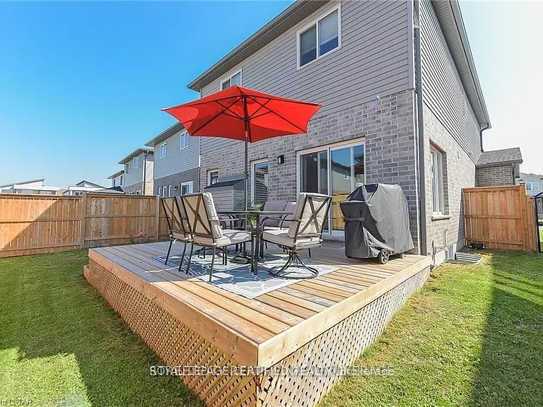 940 Reeves Ave — Photo 39