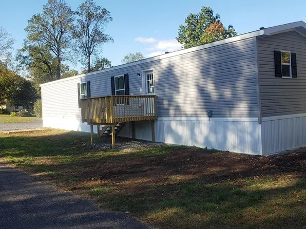 344 Apple Dr, Quakertown, PA 18951