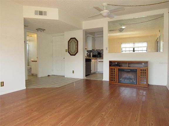 5th image of 19505 QUESADA AVENUE #PP101