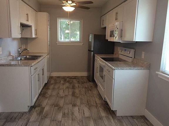 3rd image of 6422 Norburn Way #6422
