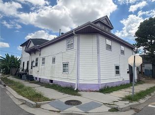 1745 Port St, New Orleans, LA 70117