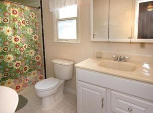 40 Granfield Ave, Roslindale, MA 02131