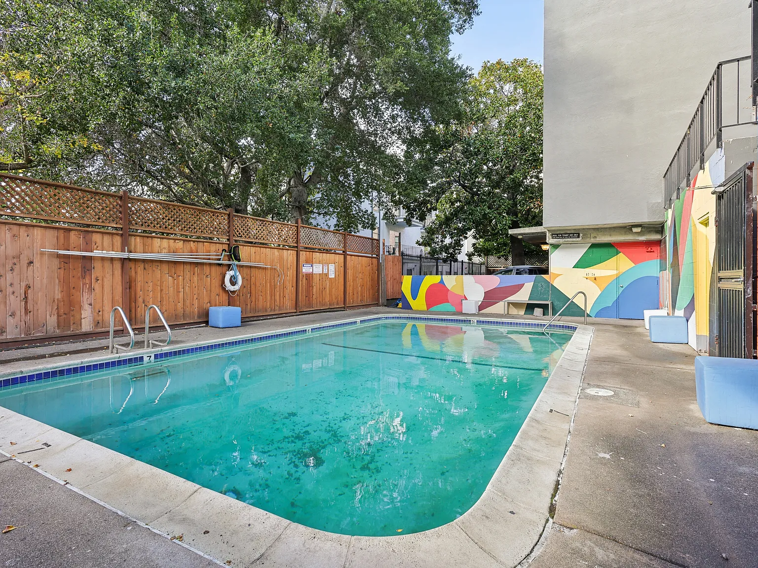 2520 College Avenue — Photo 1