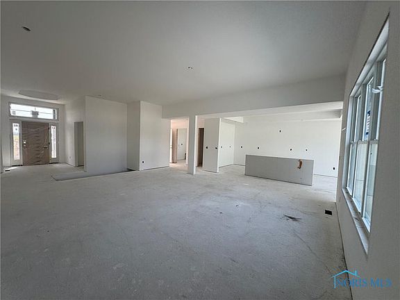 5th image of 9842 Featherwood Ln