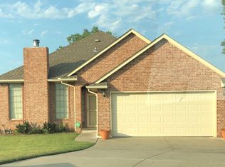 8627 Honeylocust Dr, Spencer, OK 73084