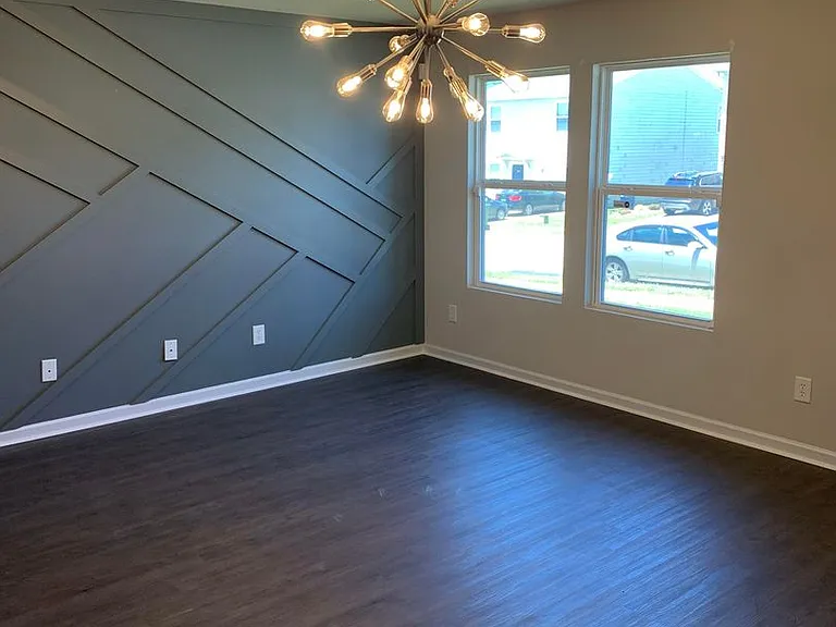 148 Whitestone Dr NE — Photo 3