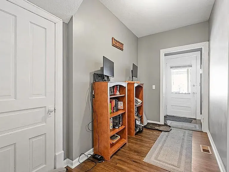 2906 Tyler St NE — Photo 12
