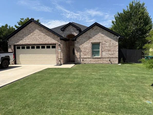 2808 Binyon Ave, Fort Worth, TX 76133
