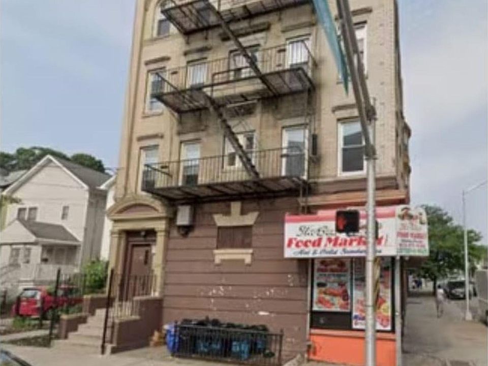 1st image of 233 Littleton Ave #7A