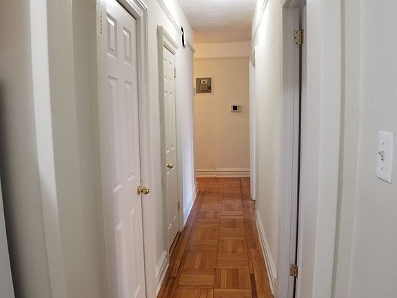 3rd image of 334 Montgomery St #3N
