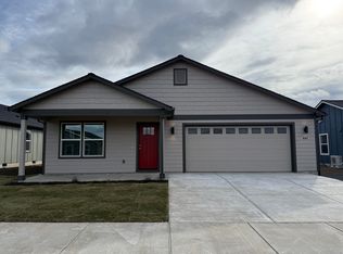 702 NE Rickenbacker Rd #138, Madras, OR 97741