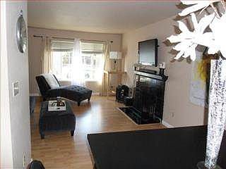4th image of 83 Shelley Ave