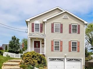 280 Soundview Ave, Fairfield, CT 06825