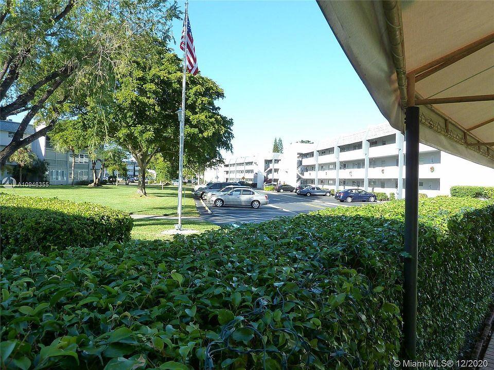 1st image of 7807 W Golf Circle Dr #306