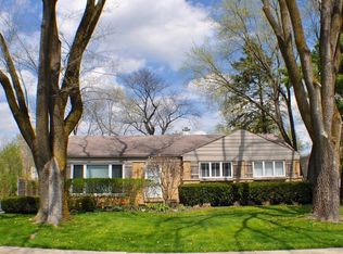 2272 Techny Rd, Northbrook, IL 60062