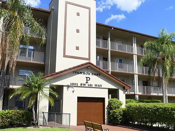 2nd image of 1501 SW 131st Way #304