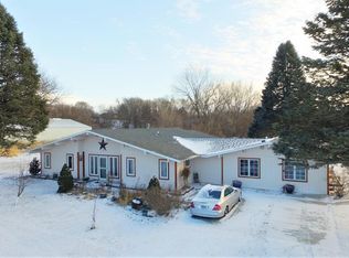 724 Kendall Young Rd, Webster City, IA 50595