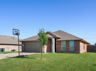 612 W Cottage Row, Mabank, TX 75147