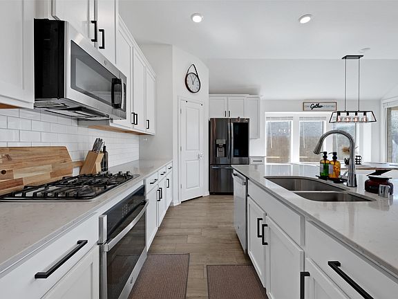 4th image of 1209 Sweetgum St