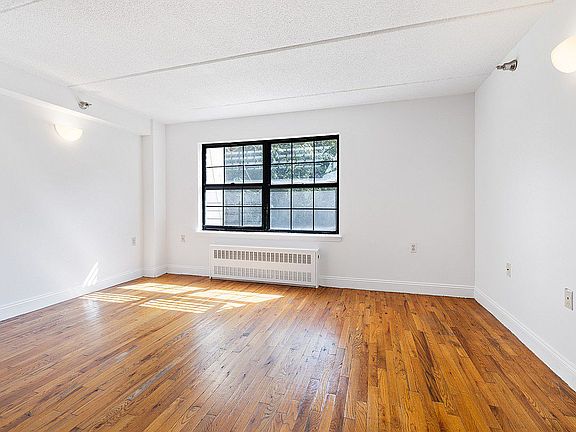 3rd image of 800 Bergen St APT 2A