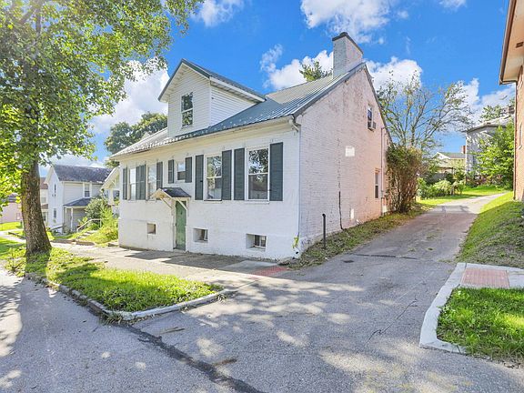 2nd image of 241 Perry St